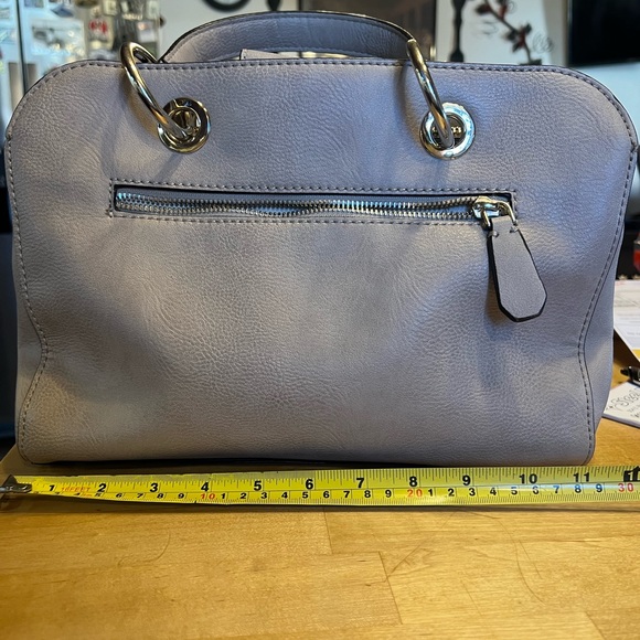 Slightly used Guess bag - Picture 4 of 8